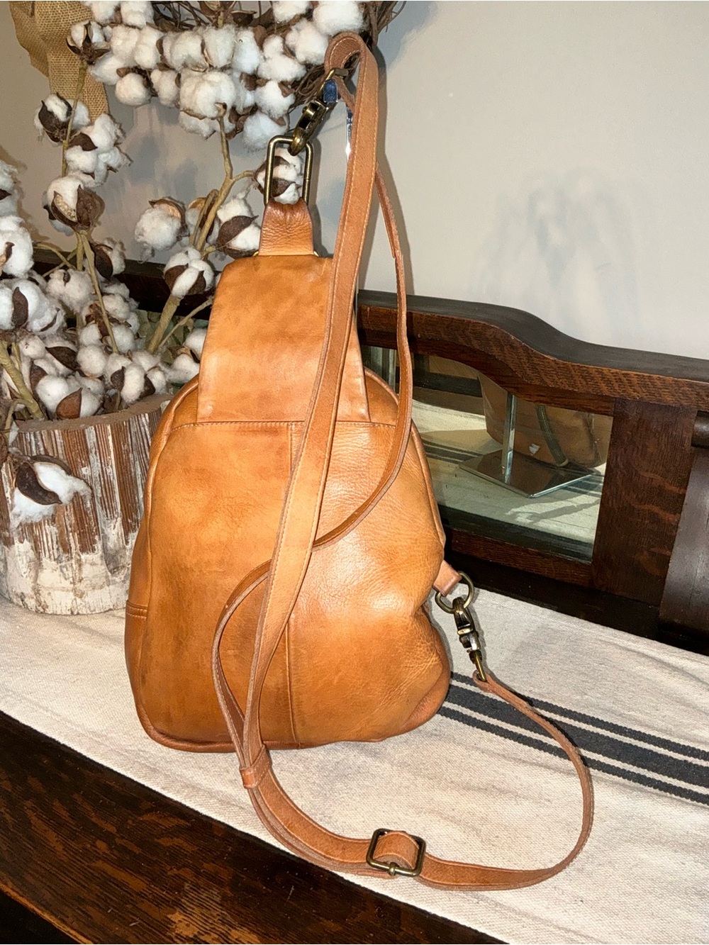 Bed Stu Leather Beau Unisex Backpack Sling Bag Tan Rustic MSRP $260 - Picture 4 of 14